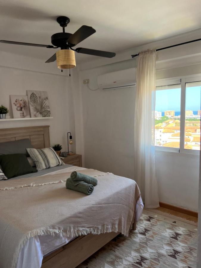 3 Bedrooms Apt With The Sea View マラガ エクステリア 写真